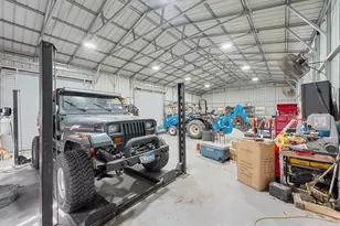 4 Hickory Ln, Dayton, TX 77535 - Photo 31