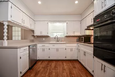 1013 W Sidnor Street, Alvin, TX 77511 - Photo 15