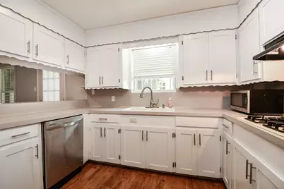 1013 W Sidnor Street, Alvin, TX 77511 - Photo 17