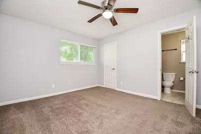1013 W Sidnor Street, Alvin, TX 77511 - Photo 25
