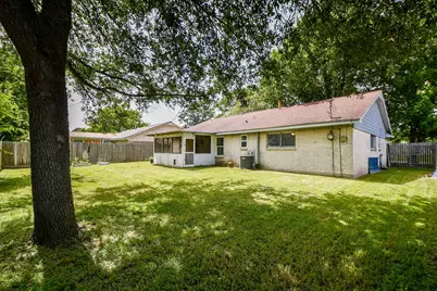 1013 W Sidnor Street, Alvin, TX 77511 - Photo 47