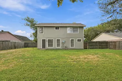 7726 Chaseview Drive, Houston, TX 77489 - Photo 23
