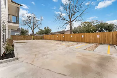 5420 Elysian Street #E, Houston, TX 77009 - Photo 17