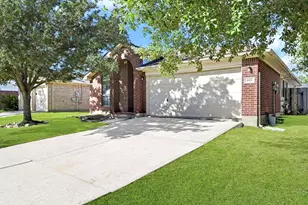 4018 Floral Way Ct, Fresno, TX 77545 - Photo 3