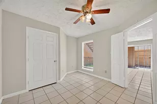 10555 Turtlewood Ct, Houston, TX 77072 - Photo 13