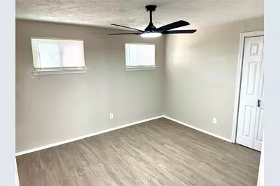12442 Ashcroft Drive, Houston, TX 77035 - Photo 23