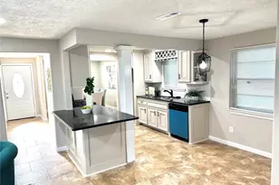12442 Ashcroft Dr, Houston, TX 77035 - Photo 7