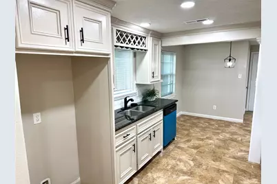 12442 Ashcroft Drive, Houston, TX 77035 - Photo 11