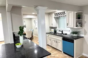12442 Ashcroft Dr, Houston, TX 77035 - Photo 9