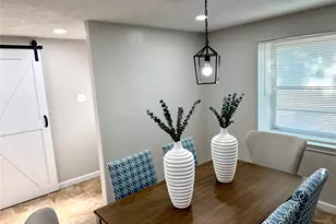 12442 Ashcroft Dr, Houston, TX 77035 - Photo 15