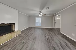505 S Rivershire Dr, Conroe, TX 77304 - Photo 3