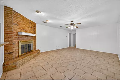 9602 S Petersham Drive, Houston, TX 77031 - Photo 5