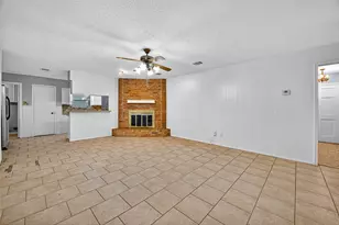 9602 S Petersham Dr, Houston, TX 77031 - Photo 7