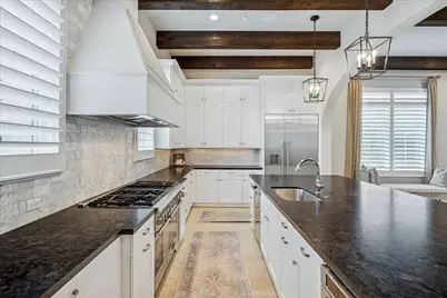 2411 Rosamond Street #A, Houston, TX 77098 - Photo 9