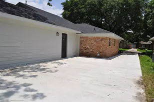 4818 Spellman Rd, Houston, TX 77035 - Photo 21