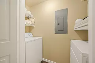 2400 McCue Rd, Houston, TX 77056 - Photo 19