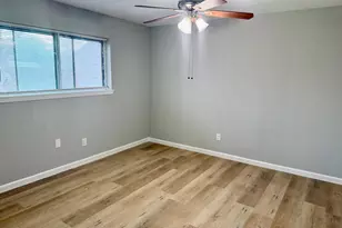 620 Circle Way, Alvin, TX 77511 - Photo 13