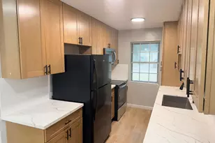 620 Circle Way, Alvin, TX 77511 - Photo 7