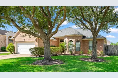 11402 Bucks Bridge Lane, Sugar Land, TX 77498 - Photo 3