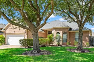 11402 Bucks Bridge Ln, Sugar Land, TX 77498 - Photo 3