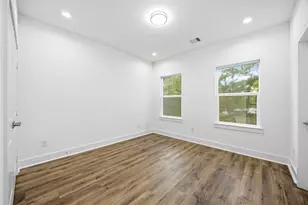 1106 Paul Quinn St, Houston, TX 77091 - Photo 17