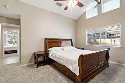 9 Brentwood Oaks Court, The Woodlands, TX 77381 - Photo 11
