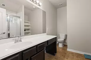 9210 Creekside Dr, Hitchcock, TX 77563 - Photo 13