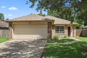 9210 Creekside Dr, Hitchcock, TX 77563 - Photo 1