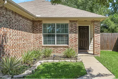9210 Creekside Drive, Hitchcock, TX 77563 - Photo 3