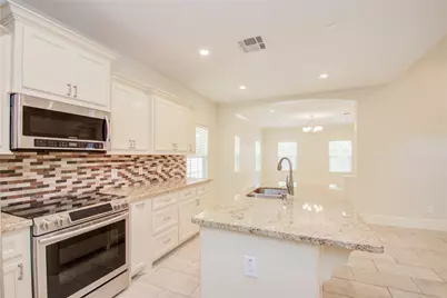 10572 Twin Oak Drive, Conroe, TX 77385 - Photo 13