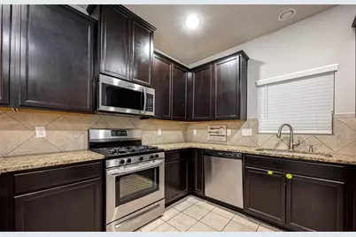 6409 Hollock Meadows Lane, Houston, TX 77048 - Photo 3