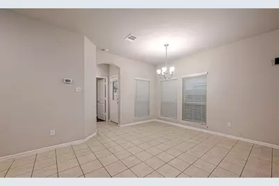 6409 Hollock Meadows Lane, Houston, TX 77048 - Photo 5