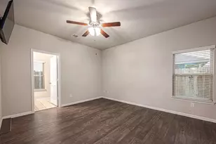 6409 Hollock Meadows Ln, Houston, TX 77048 - Photo 13