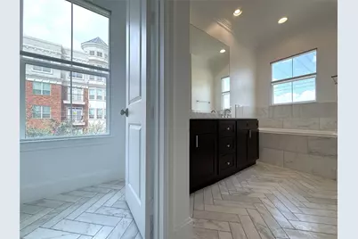 1669 Richmond Avenue, Houston, TX 77006 - Photo 23