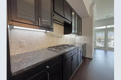 1669 Richmond Avenue, Houston, TX 77006 - Photo 11