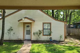 26605 Orchid Ct, Huntsville, TX 77320 - Photo 3