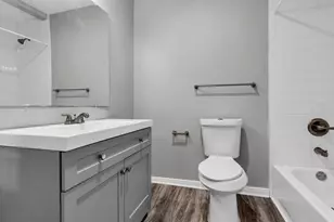 9519 Pagewood Ln, Houston, TX 77063 - Photo 23