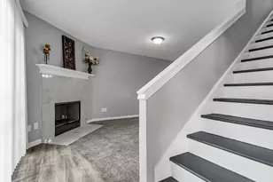 9519 Pagewood Ln, Houston, TX 77063 - Photo 3