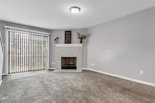 9519 Pagewood Ln, Houston, TX 77063 - Photo 11