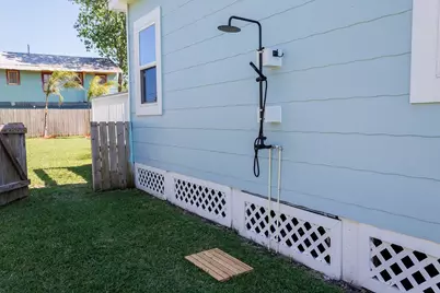 5801 Avenue S 1/2, Galveston, TX 77551 - Photo 21