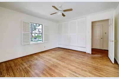 5642 Wickersham Lane, Houston, TX 77056 - Photo 17