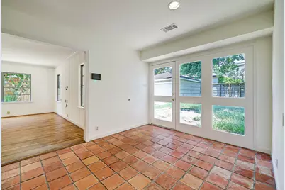 5642 Wickersham Lane, Houston, TX 77056 - Photo 11