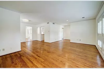 5642 Wickersham Lane, Houston, TX 77056 - Photo 5