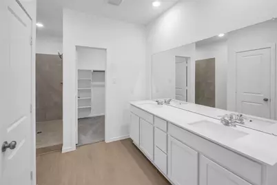 514 Robin Street, Angleton, TX 77515 - Photo 11