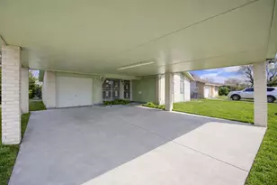 5223 Grace Point Ln, Houston, TX 77048 - Photo 5