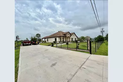 8515 E Sherri Circle, Manvel, TX 77578 - Photo 7