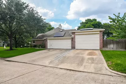 9102 S Pass Lane, Houston, TX 77064 - Photo 31