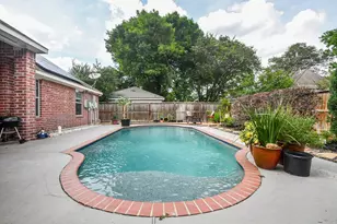 9102 S Pass Ln, Houston, TX 77064 - Photo 33