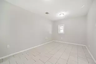 538 Pecan Dr, South Houston, TX 77587 - Photo 9