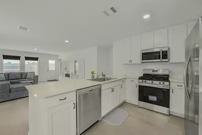 911 Lago Laceno Lane, Huffman, TX 77336 - Photo 11
